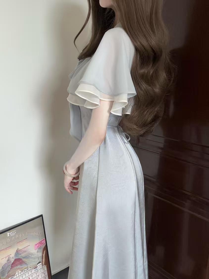 Elegant Bow-accented Waist-Cinching Slim-fit Maxi Dress